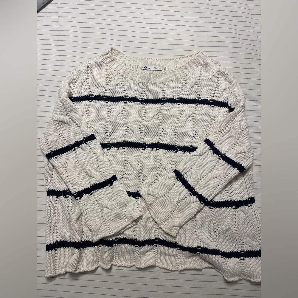Zara Women's Cream and Navy Striped Sweater